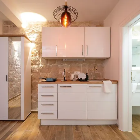 By The Sea - 24338 Appartement Trogir
