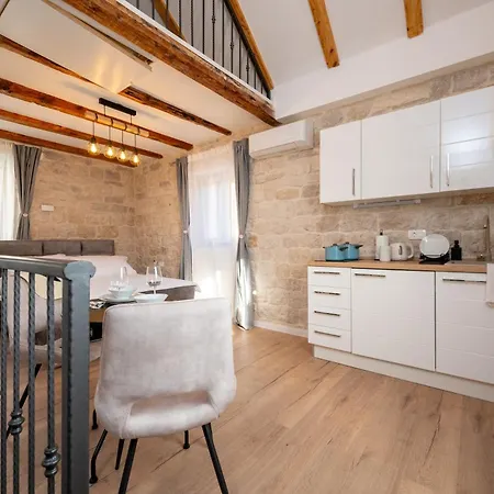 By The Sea - 24338 Trogir