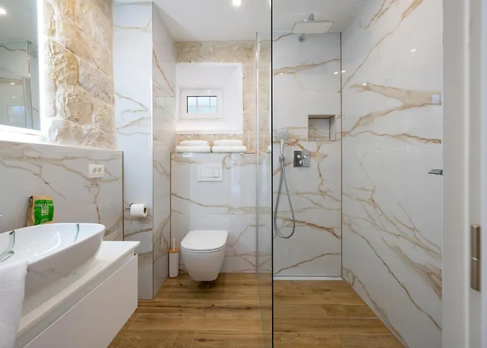 By The Sea - 24338 Appartement *